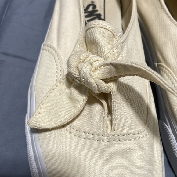 RARE KNOT CLASSIC VANS - Picture 2 of 5